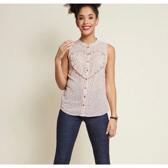 ModCloth Sweet and Smart Sleeveless Floral Ruffle Prairie Heart Blouse Top M - Picture 1 of 9